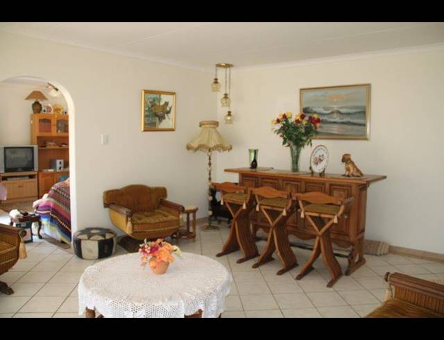 3 BEDROOM HOUSE FOR SALE IN ST MICHAELS ON SEA